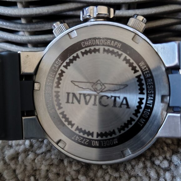 Invicta Men's 52mm Ocean Voyager Pro Diver Quartz Blue Dial Grey Silicone Strap - Picture 3 of 5